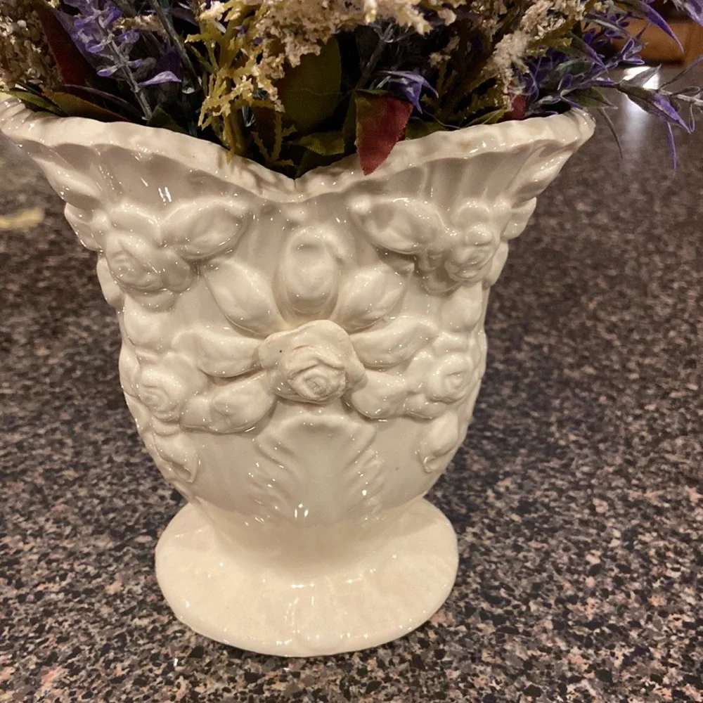Flower vase purple